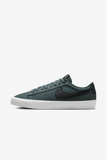  Zapatilla NIKE SB BLAZER LOW PRO GT - VINTAGE GREEN